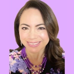 Meet your Posher, Dolly